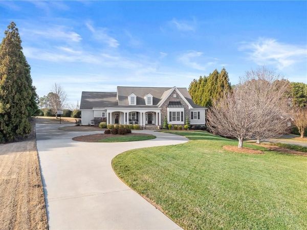 4529 Montclair Circle , Gainesville, GA 30506