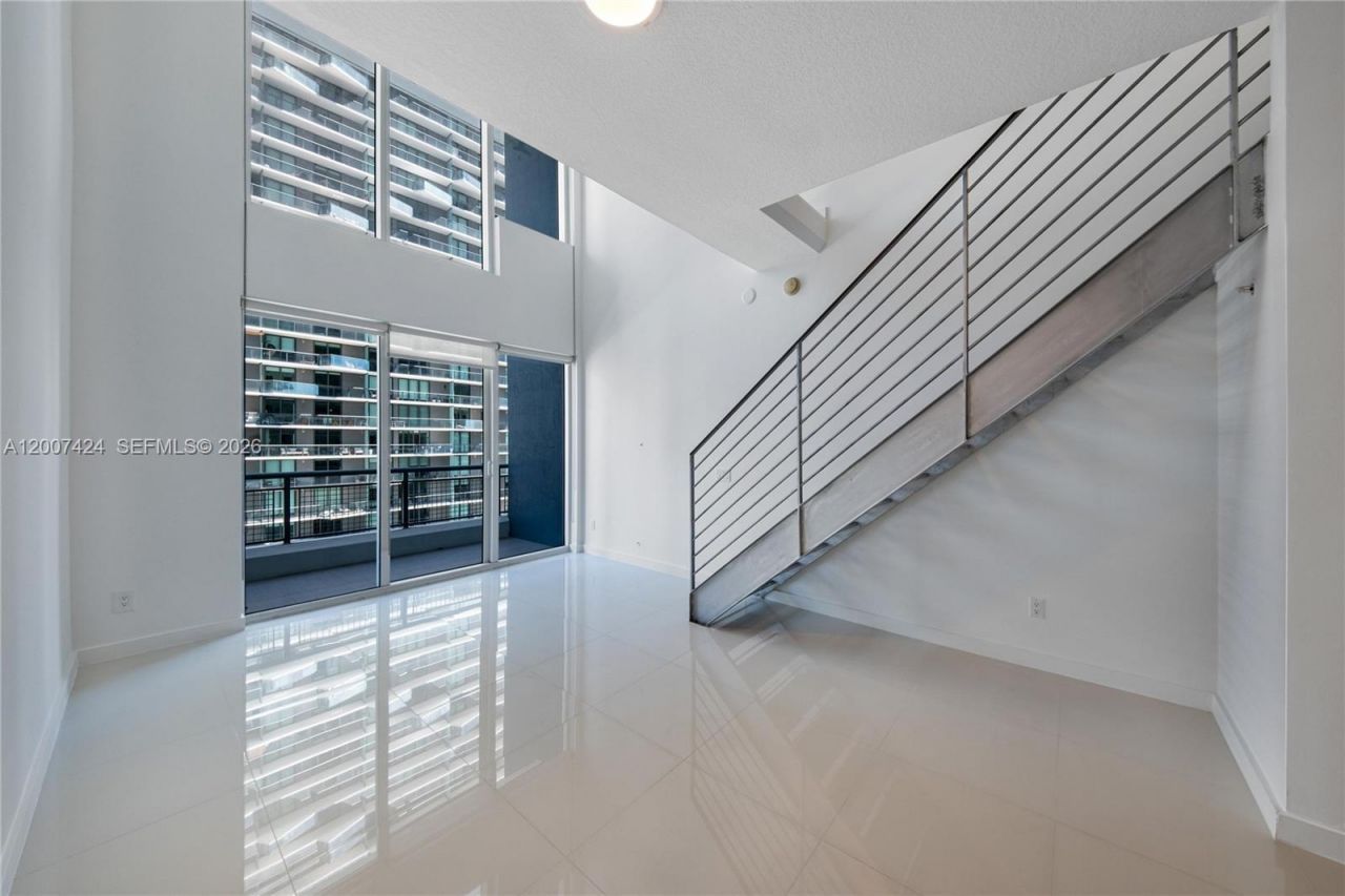 60 SW 13th St , Unit 2420, Miami, FL 33130 Photo