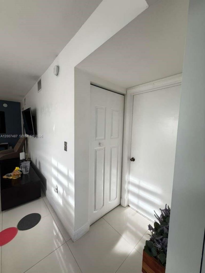 7265 NW 173rd Dr, Unit 712-7, Hialeah, FL 33015 Photo