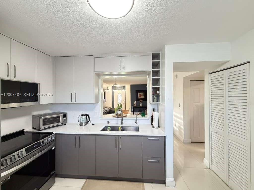 7265 NW 173rd Dr, Unit 712-7, Hialeah, FL 33015 Photo