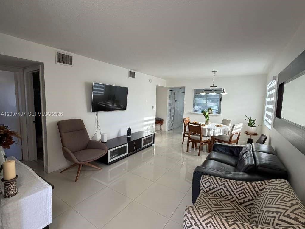 7265 NW 173rd Dr, Unit 712-7, Hialeah, FL 33015 Photo