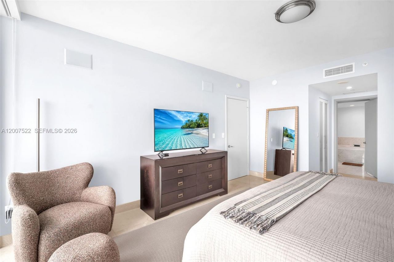 1331 Brickell Bay Dr , Unit 3609, Miami, FL 33131 Photo