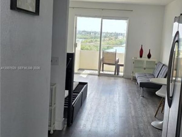 7904 West Dr , Unit 606, North Bay Village, FL 33141