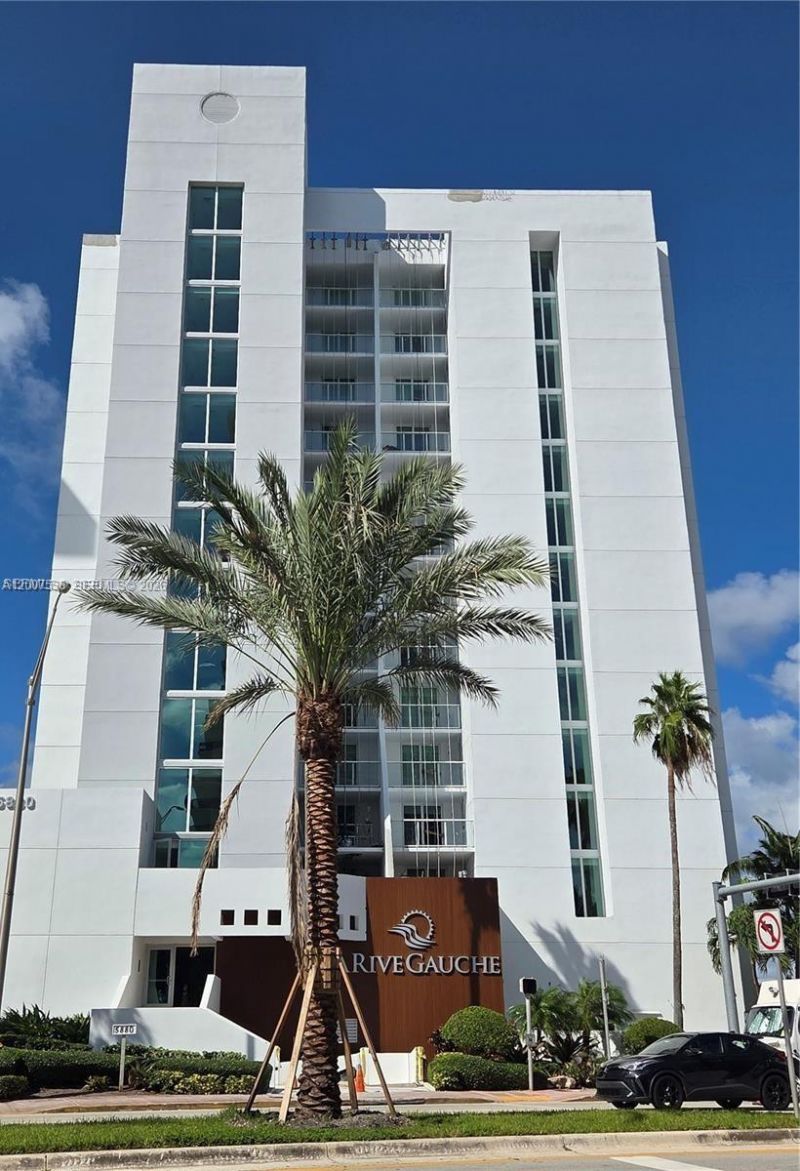 5880 Collins Ave , Unit 1006, Miami Beach, FL 33140 Photo