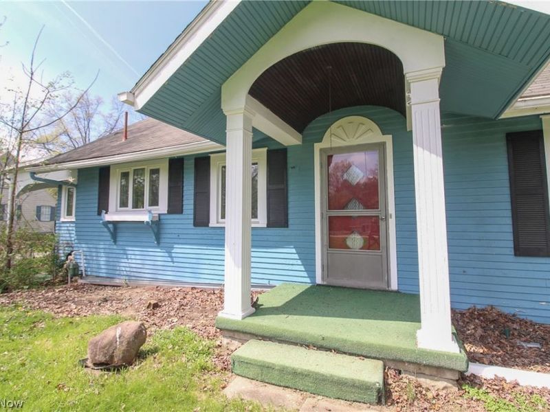 628 North Road SE, Warren, OH 44484 Photo 2