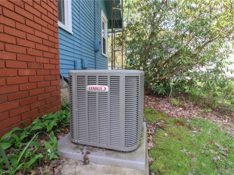 628 North Road SE, Warren, OH 44484 Photo 24