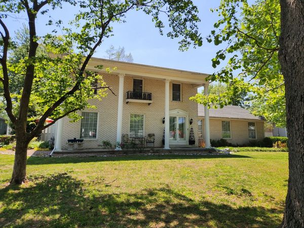 766 Fairfield Road , Mt Vernon, IL 62864