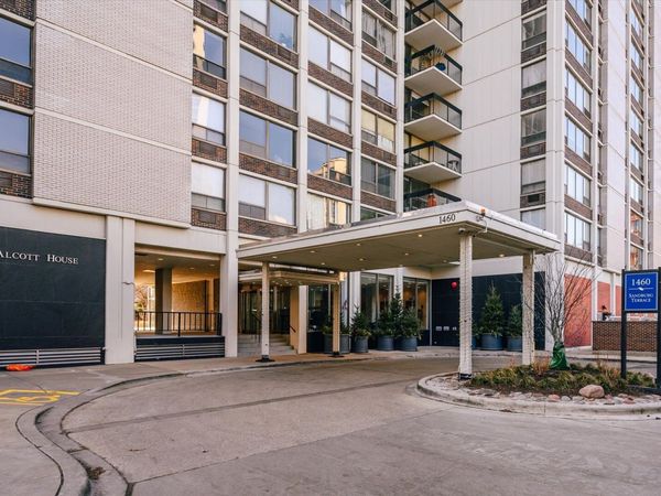 1460 N Sandburg Terrace , Unit 1801, Chicago, IL 60610