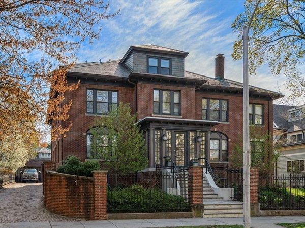 157 Babcock, Unit 2, Brookline, MA 02446