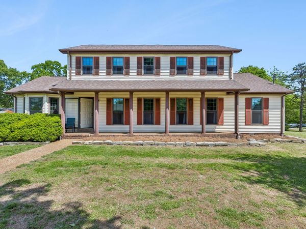 749 Walnut Ridge Dr , La Vergne, TN 37086