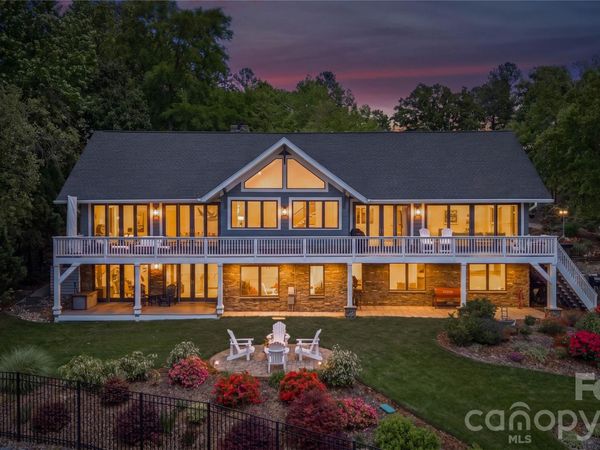 17812 Wilbanks Drive, Charlotte, NC 28278