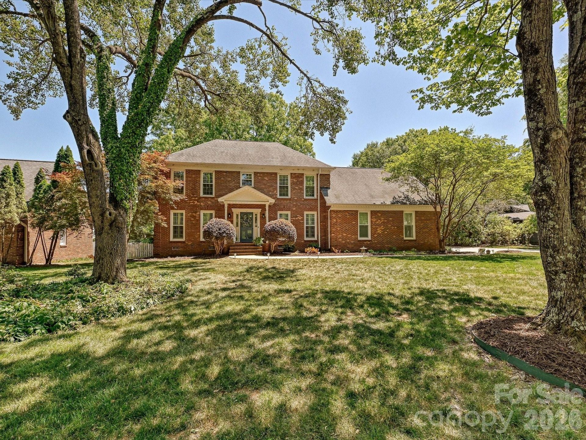 6304 Dovefield Road, Charlotte, NC 28277 Main Photo