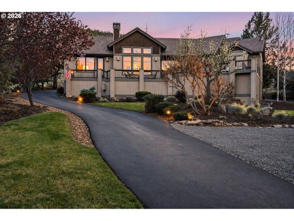 631 SUNDANCE RIDGE CT, Redmond, OR 97756