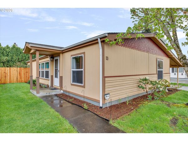 1111 SE 3RD AVE, Unit 13, Canby, OR 97013