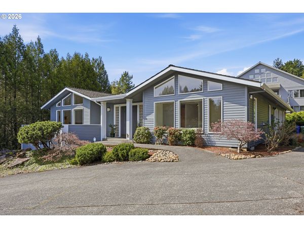 1611 SW DICKINSON LN, Portland, OR 97219