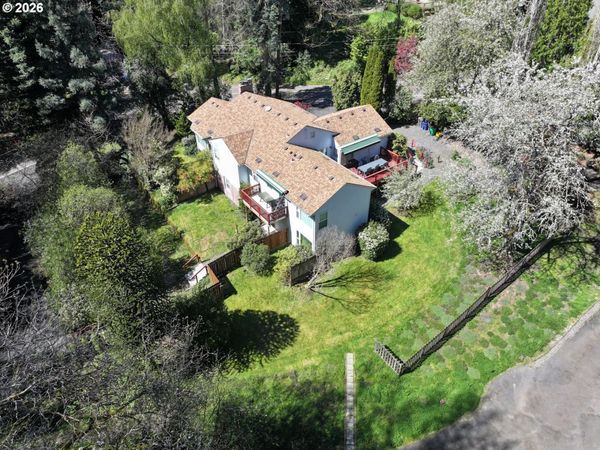 9310 SW 18TH PL, Portland, OR 97219