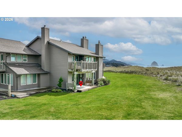 403 N BREAKERS POINT CT, Unit #403, Cannon Beach, OR 97110