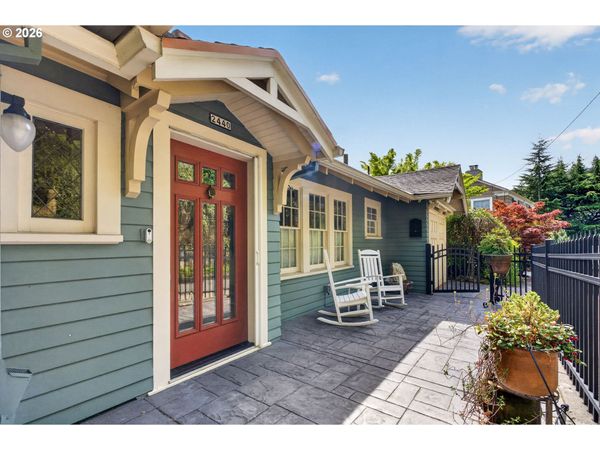 2440 SW HOFFMAN AVE, Portland, OR 97201