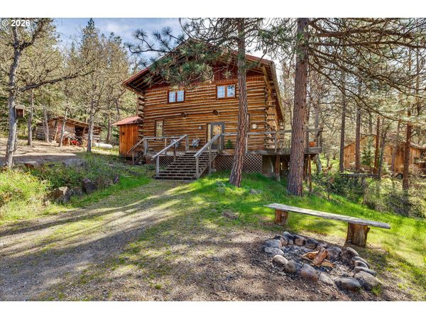 2215 PINE OAK RD, Mosier, OR 97040