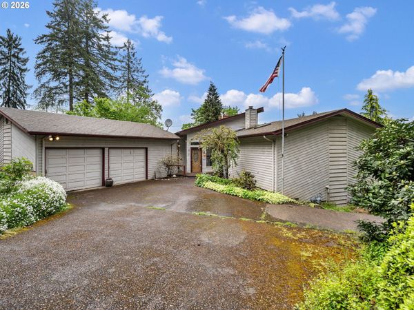 2319 EMERALD NW DR, Salem, OR 97304