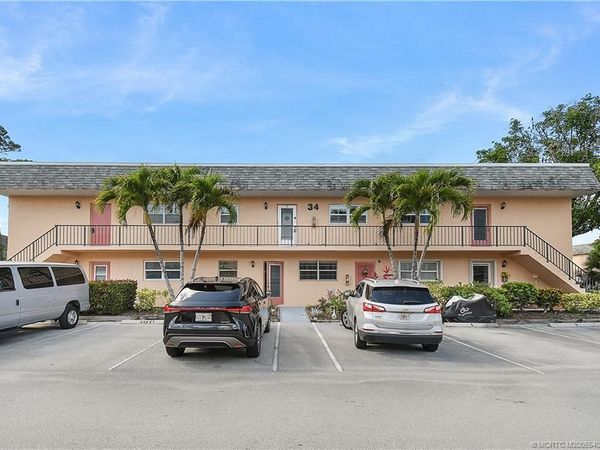 2950 SE Ocean Boulevard, Unit 34-5, Stuart, FL 34996