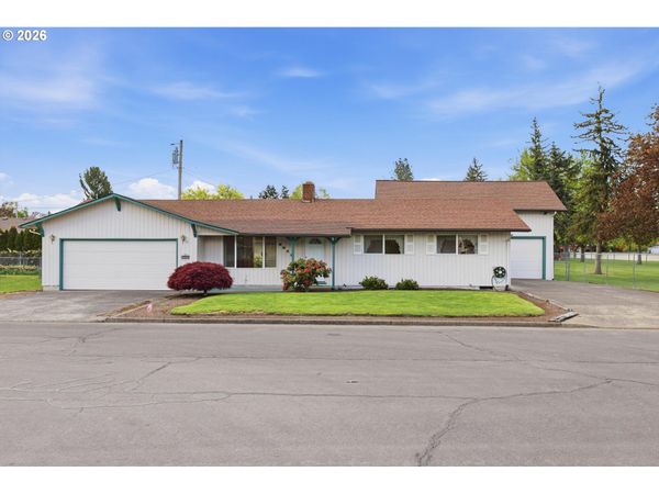2925 17TH AVE, Forest Grove, OR 97116