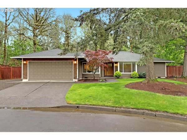 18434 SANDPIPER CIR, Lake Oswego, OR 97035