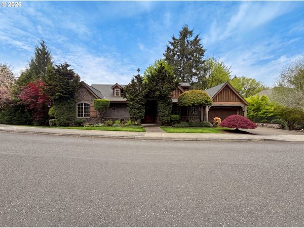 2835 NW PINNACLE DR, Portland, OR 97229