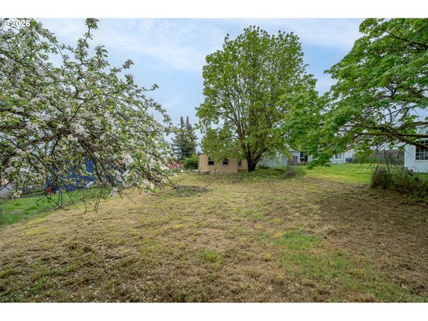 220 SW IVY ST, Willamina, OR 97396