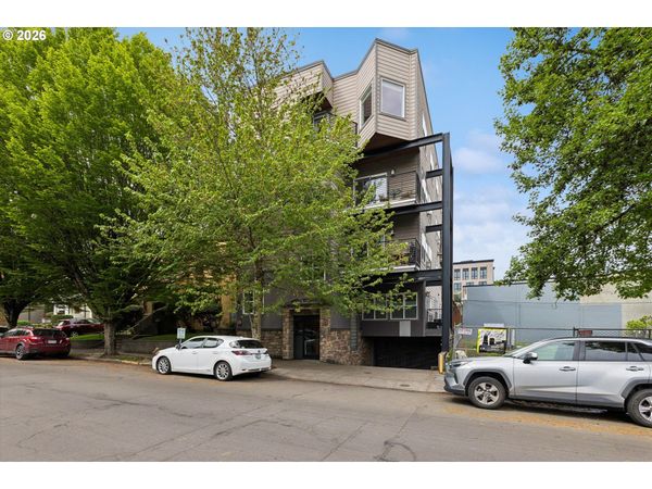 2241 NW PETTYGROVE ST, Unit 5, Portland, OR 97210