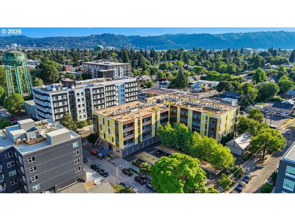 1455 N KILLINGSWORTH ST, Unit 404, Portland, OR 97217