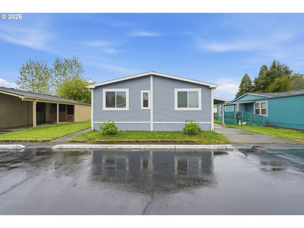 301 E COLUMBIA DR, Unit 7, Newberg, OR 97132