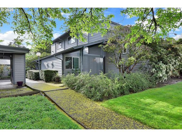 2700 HARLOW RD, Eugene, OR 97401