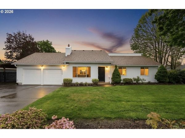 24950 NE AIRPORT RD, Aurora, OR 97002