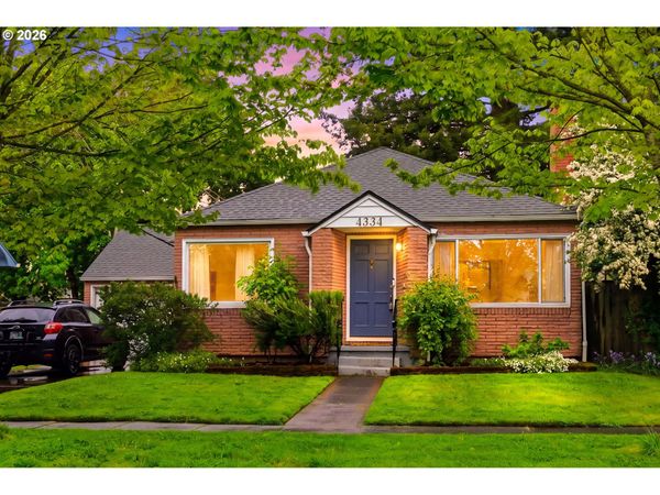 4334 SE 49TH AVE, Portland, OR 97206