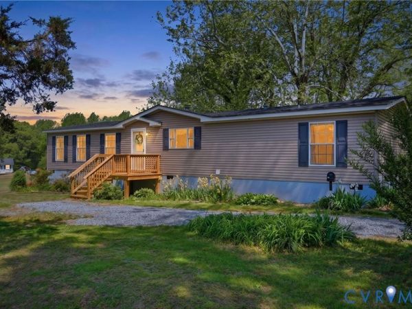 42 Rabbit Run , Middlesex, VA 23149