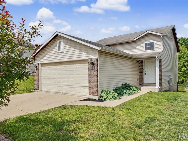 11 Ramblewood Court, Wentzville, MO 63385