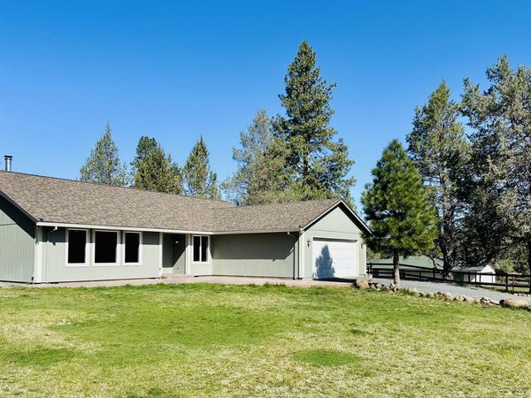 16524 Fieldcrest Road, Klamath Falls, OR 97603