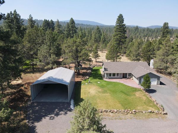 16524 Fieldcrest Road, Klamath Falls, OR 97603