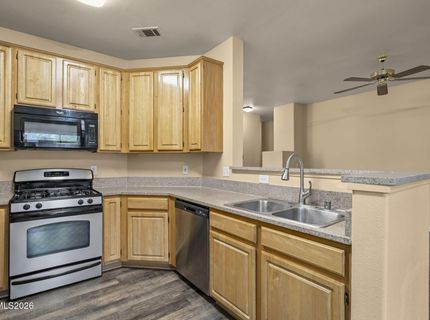 900 South Meadows Parkway, Unit APT 424, Reno, NV 89521 Photo