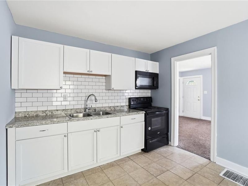 4619 W 2nd Street, Dayton, OH 45417 Photo 9