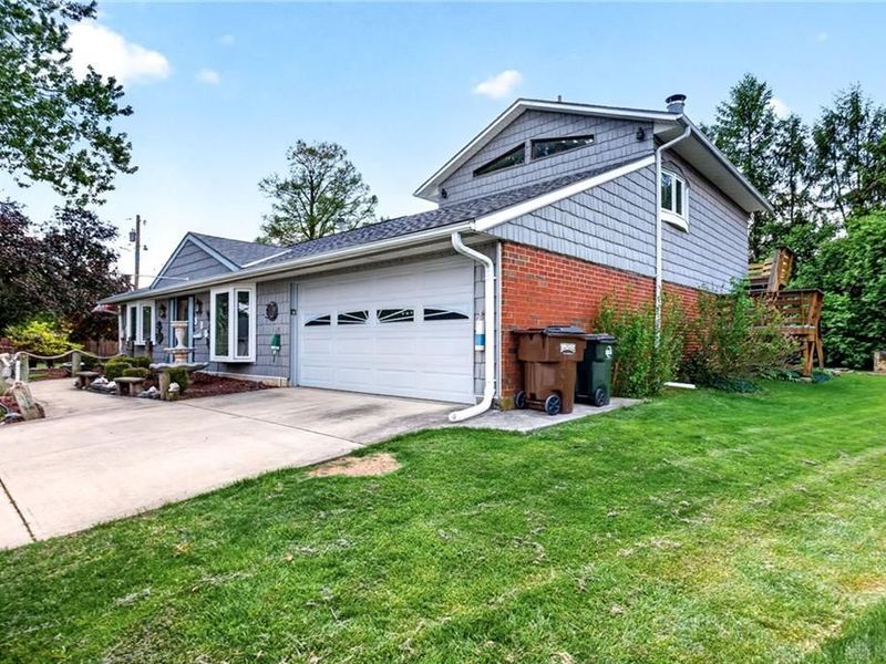 510 Rohr Lane, Englewood, OH 45322 Photo 3