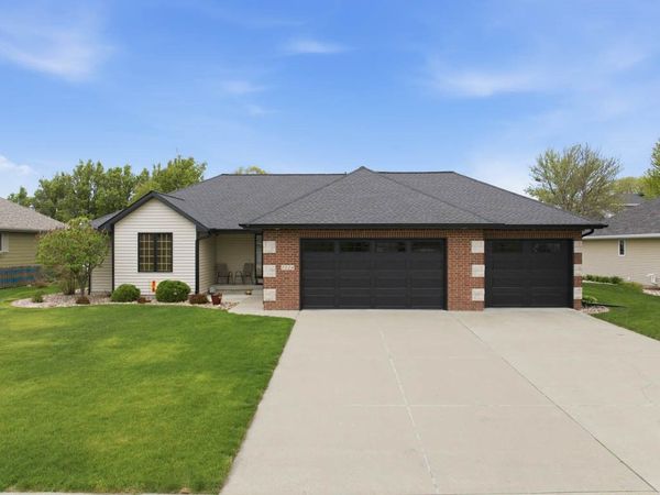 1116 12th Avenue SE, Altoona, IA 50009