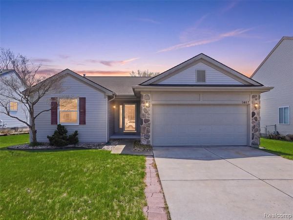 5837 Northridge Circle, Waterford Twp, MI 48327