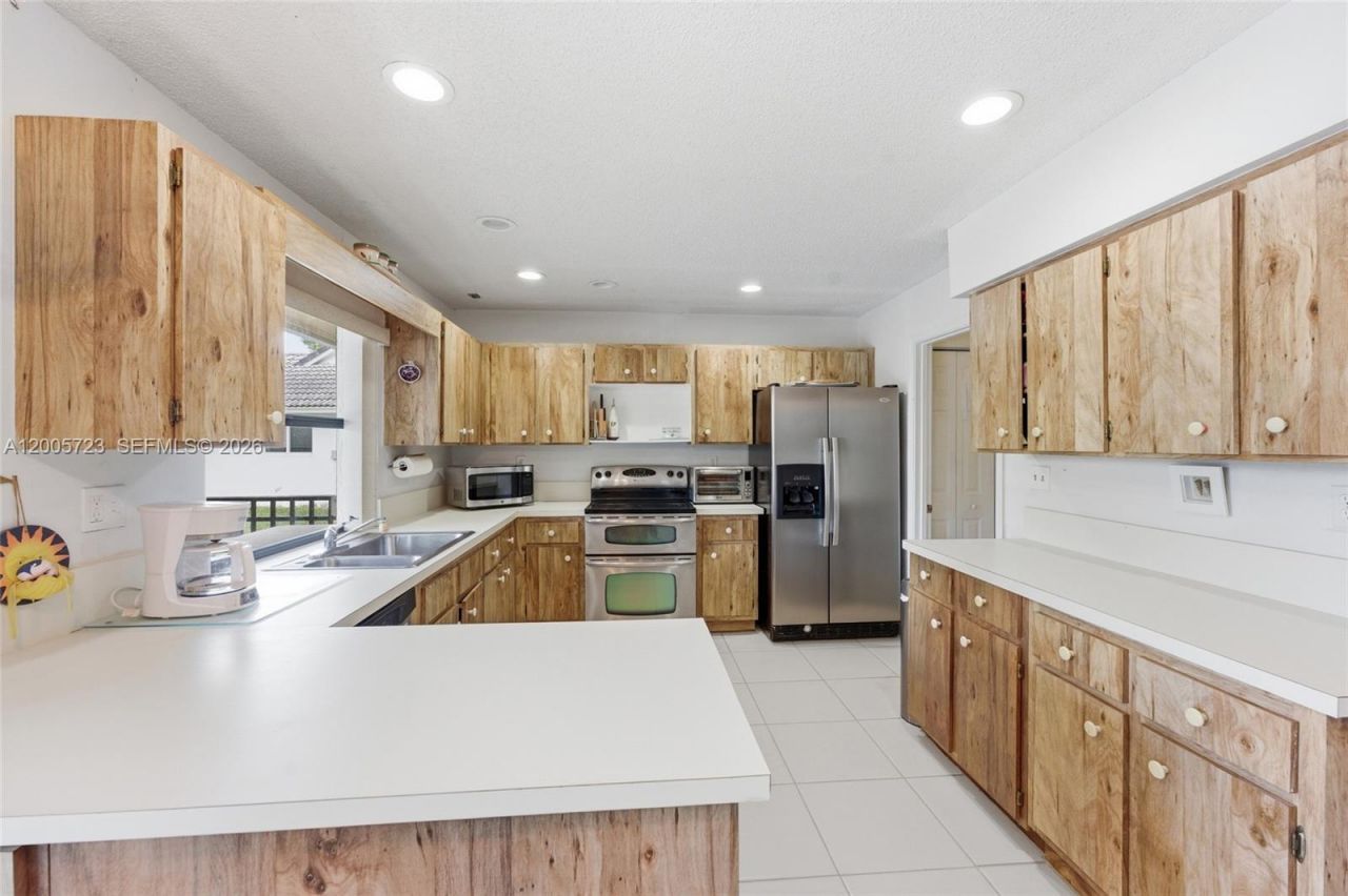 120 NW 84th Way, Coral Springs, FL 33071 Photo