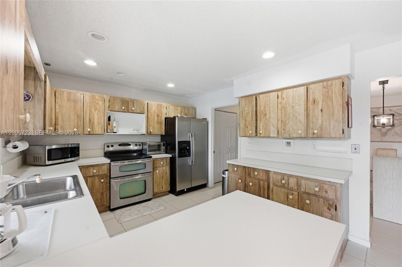 120 NW 84th Way, Coral Springs, FL 33071 Photo