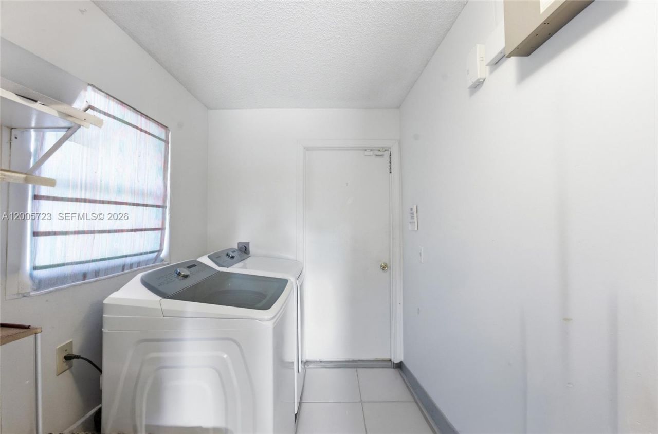 120 NW 84th Way, Coral Springs, FL 33071 Photo