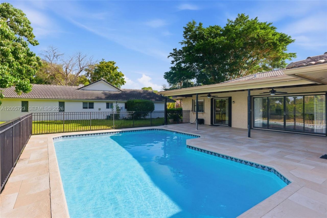 120 NW 84th Way, Coral Springs, FL 33071 Photo