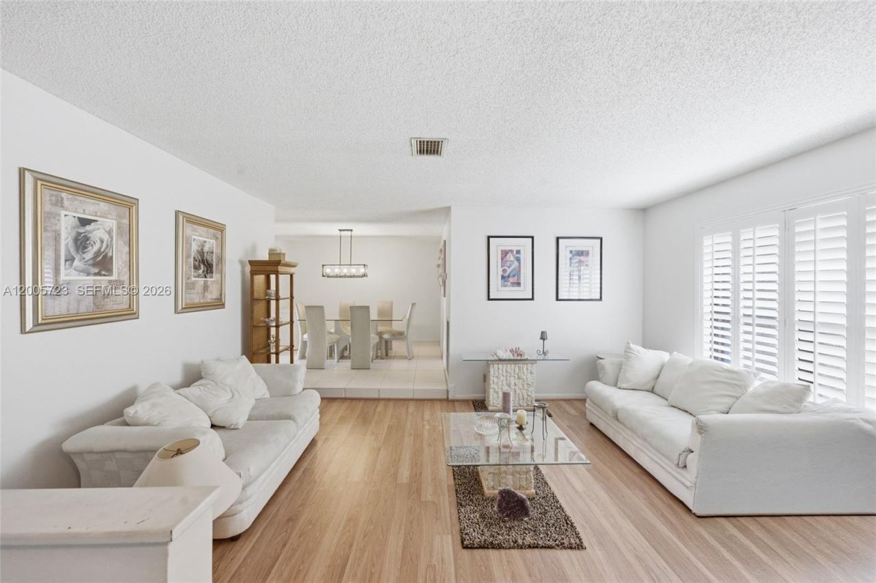 120 NW 84th Way, Coral Springs, FL 33071 Photo