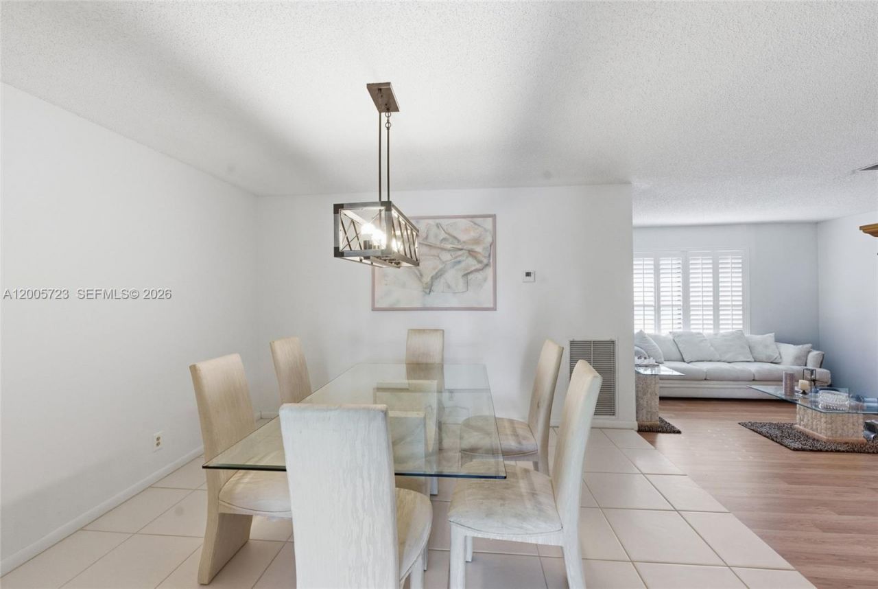 120 NW 84th Way, Coral Springs, FL 33071 Photo